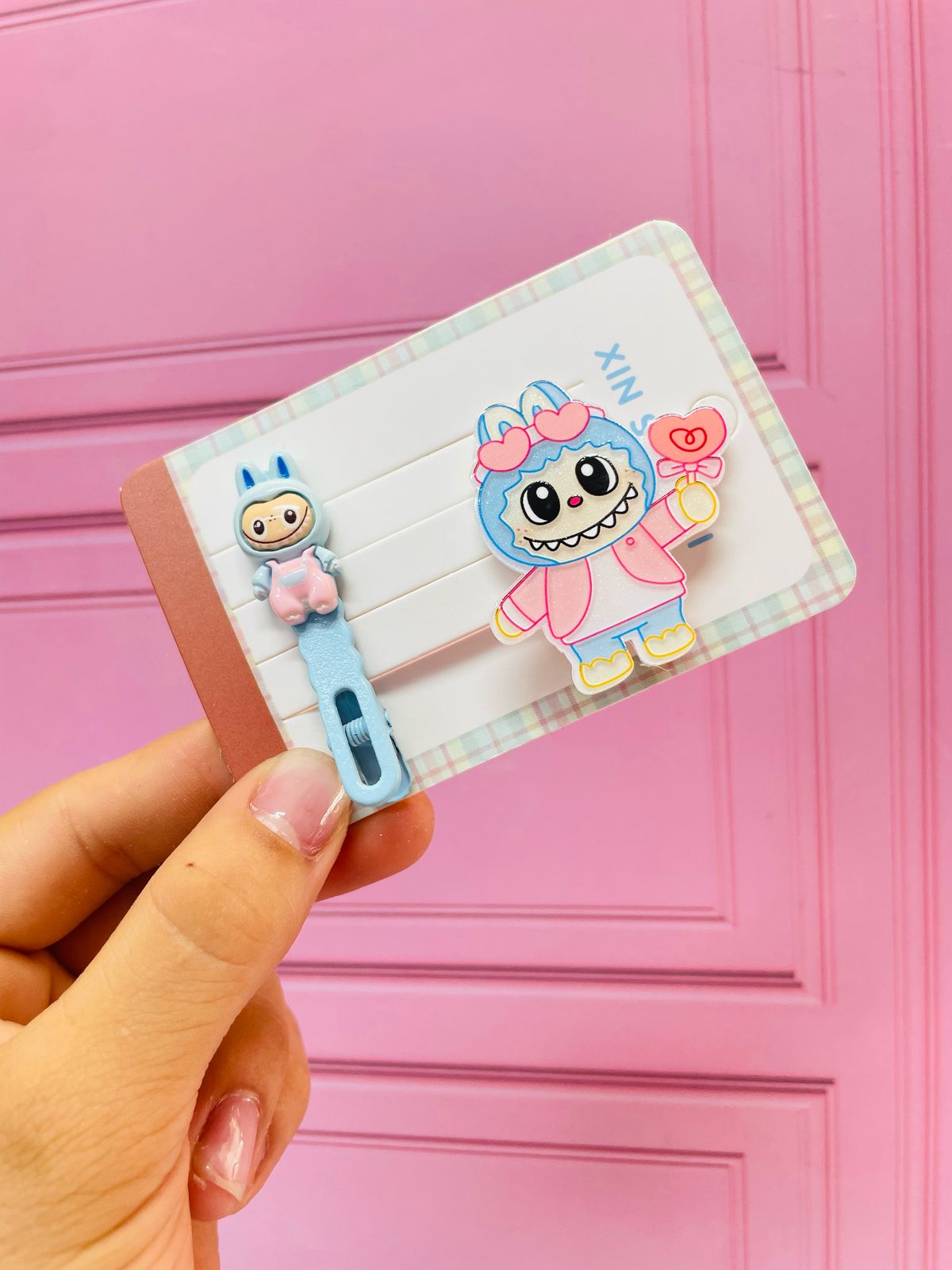 PINZA DE CABELLO LABUBU